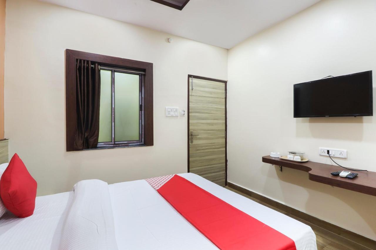 Capital O Hotel 7Th Heaven Jamshedpur Exterior foto
