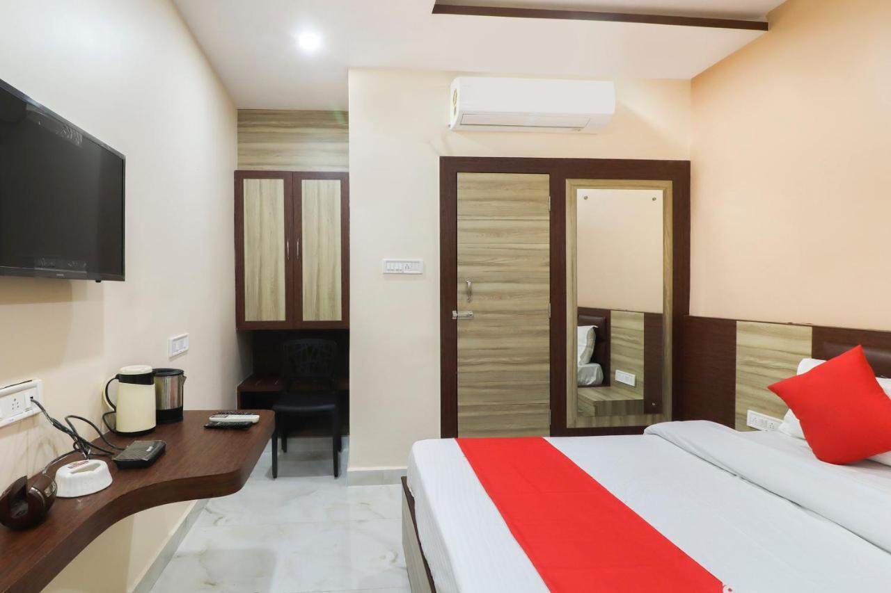 Capital O Hotel 7Th Heaven Jamshedpur Exterior foto